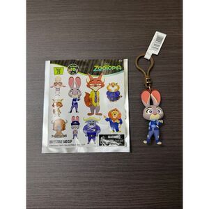 Disney Zootopia Series 73 Blind Bag Figural Bag Clip Keychain - Judy Hopps